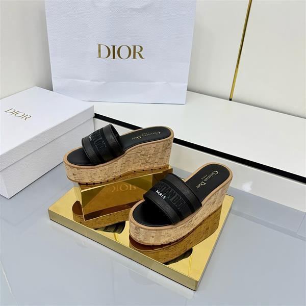 20251128184322191 270